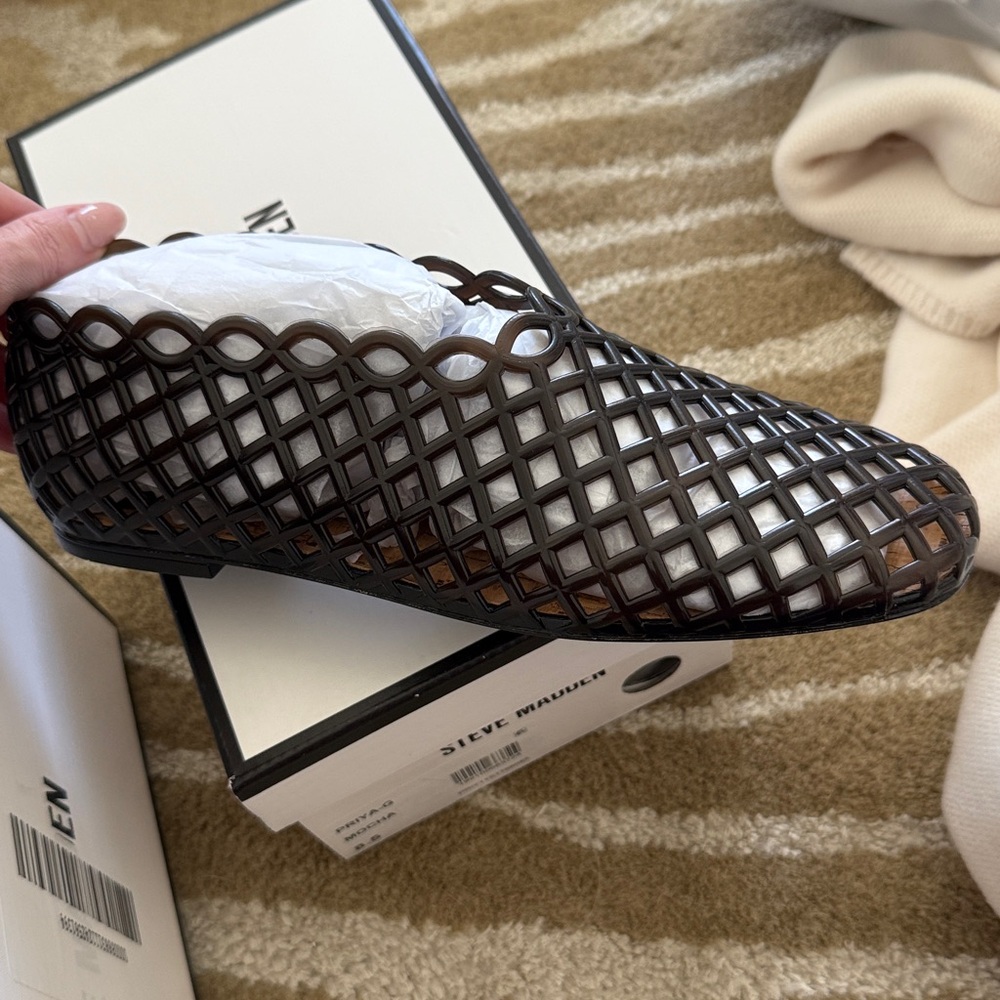 NWT Steve Madden grove in black 9 like the row new in box - Picture 9 of 9